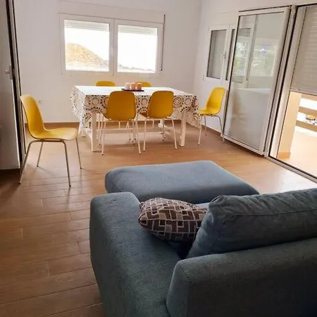 The Perfect With Fantastic Views Apartment *